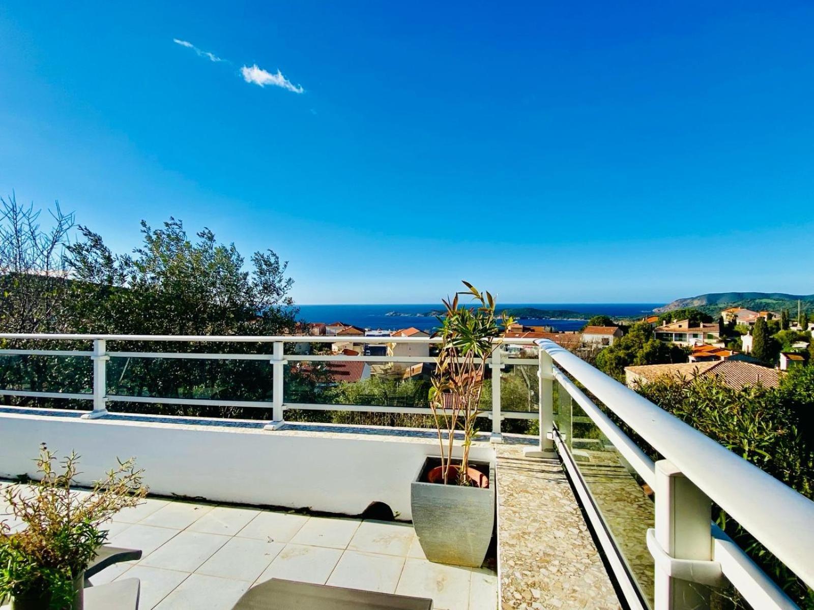 Villa Montalbo Vue Mer De 2 A 10 Personnes การ์แฌส ภายนอก รูปภาพ